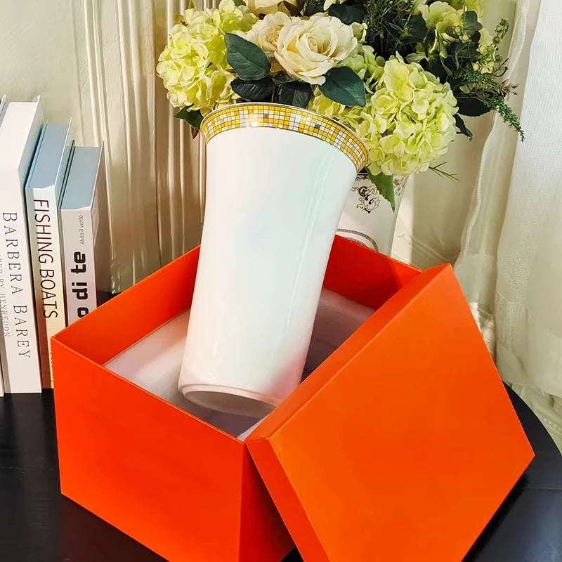 Nordic horn shaped ceramic vase, modern and simple bone china home decor, living room TV cabinet decoration, vase insertion