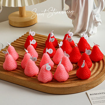 Soy wax, strawberry aromatherapy candles wholesale cute and creative birthday gifts, handmade small gifts, fragrance styling wax