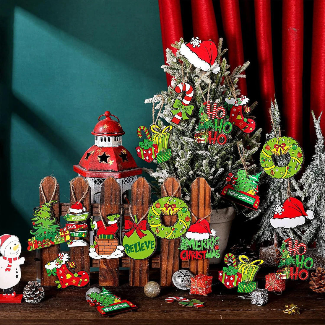 12pcs Green Haired Monster Wooden Pendant Christmas Party Christmas Tree Decoration and Other Scene Decorations