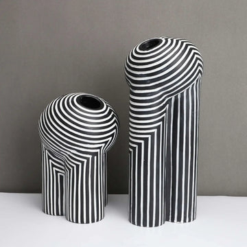 Creative Resin Vase Black and White Striped Flowerware Abstract Geometry Crafts Home Furnishing Decoration Terrarium Vases S/L