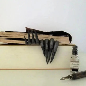 Halloween Claw Bookmark Terrifying Devil Claw Office Desktop Decoration Resin Craft Ornament Halloween Home Decoration