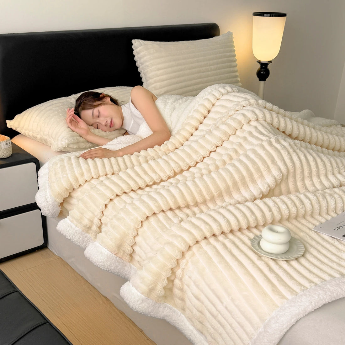 Cozy Fluffy Coral Fleece Blanket Thick Warm Striped Winter Duvets Soft Plush Sofa Throw Blanket Queen Bedroom Bedspread for Home