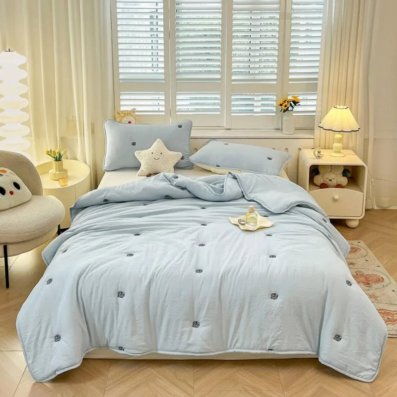 New Summer Rose Embroidery Xia Liang Quilt Solid Color Household Air Conditioning Quilt Student Dormitory, No Pillowcase