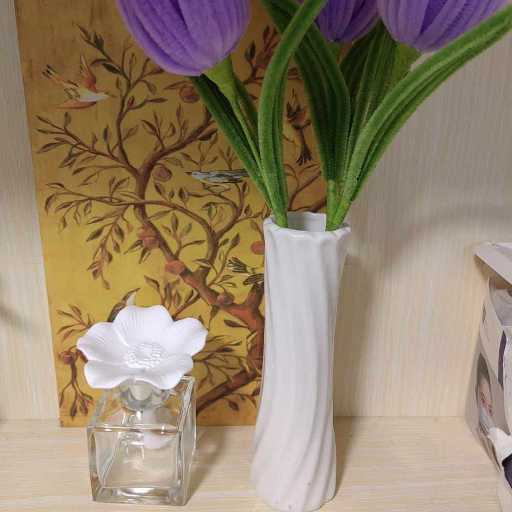 Handcrafted Ceramic Flower Diffuser Home Fragrance Decor Aromatherapy Diffuser For Office, Bedroom and Washroom