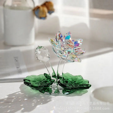Creative Crystal Lotus Home Decor FengShui Lucky Crystal Flower Ornament with Green Leaf Elegant Tabletop Decor for Wedding Gift