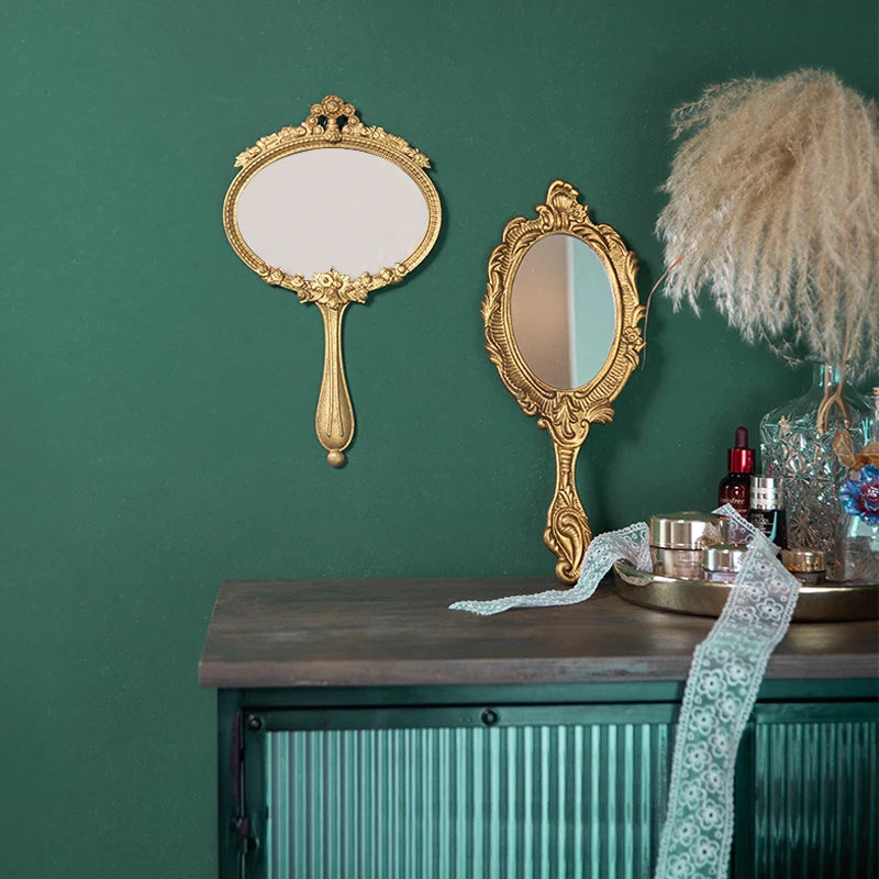 Your habitable French alloy handheld mirror gold retro makeup room handle mirror beauty salon small wall mirror decoration
