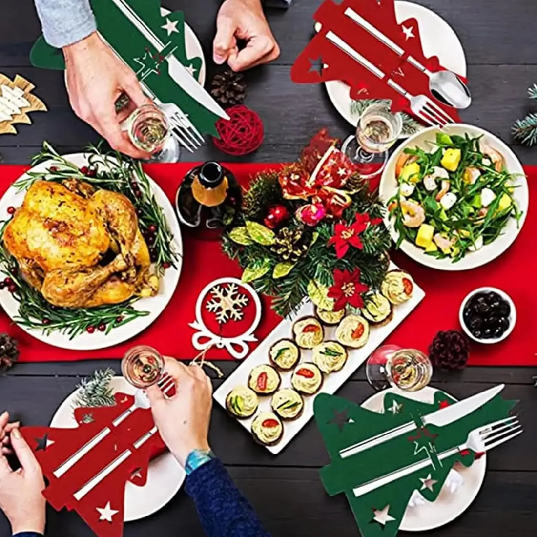 Christmas Tree Cutlery Holder Felt Fork Spoon Bag Set Festive Tableware Organizer for Holiday Dinner Party Table Decoration