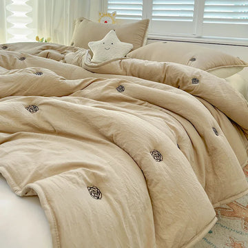 New Summer Rose Embroidery Xia Liang Quilt Solid Color Household Air Conditioning Quilt Student Dormitory, No Pillowcase
