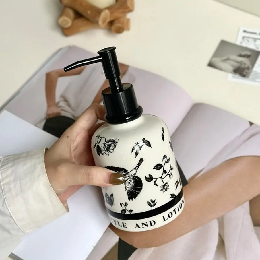 Hand Drawn Liquid Soap Dispenser Pres Separated Bottle Bathroom Accessories Ceramic Household Body Wash Shampoo Dispenser Bottle