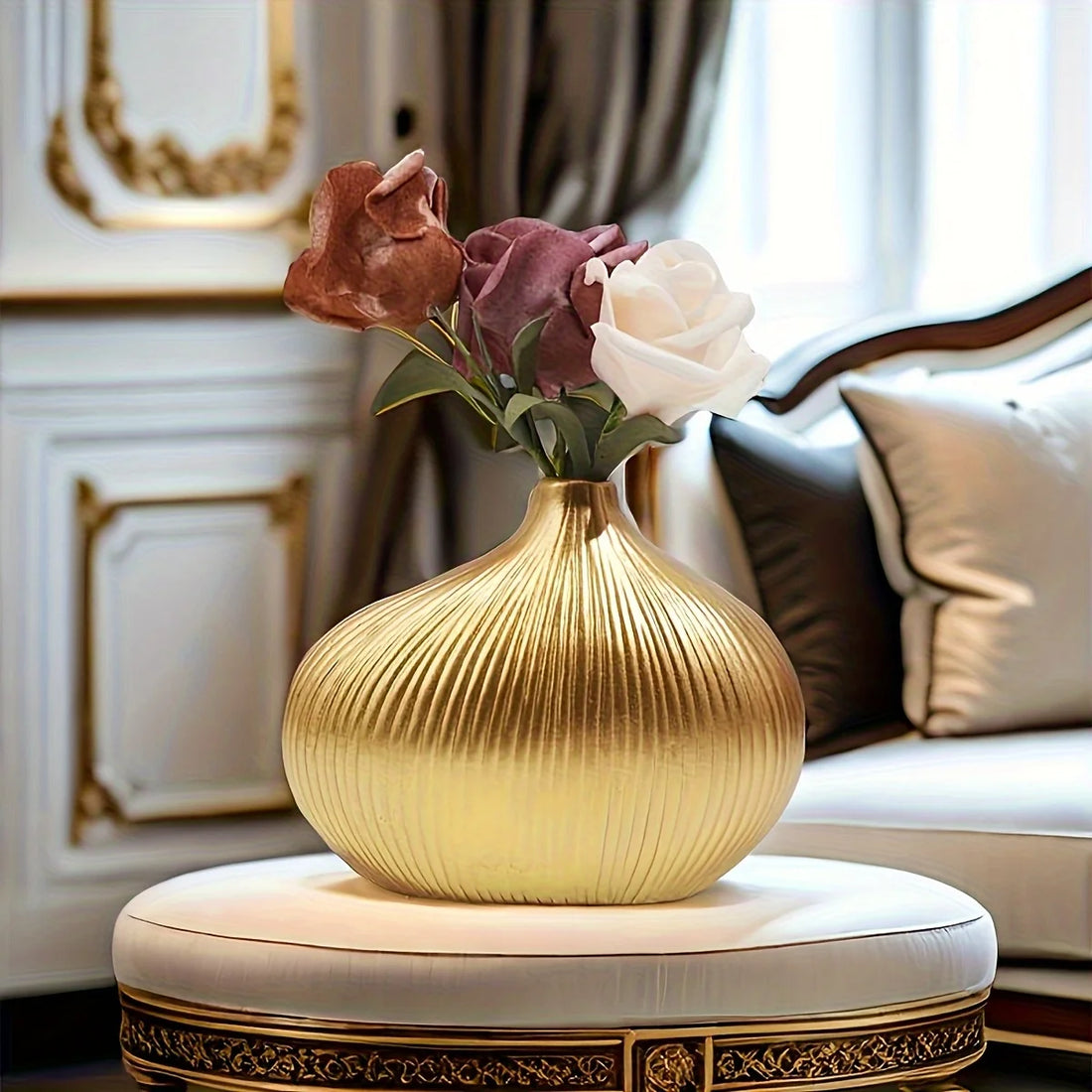 Elegant Golden Striped Resin Vase Modern Luxury Cylindrical Vase Home Decor Tabletop Flower Arrangements Bottle Table Ornament