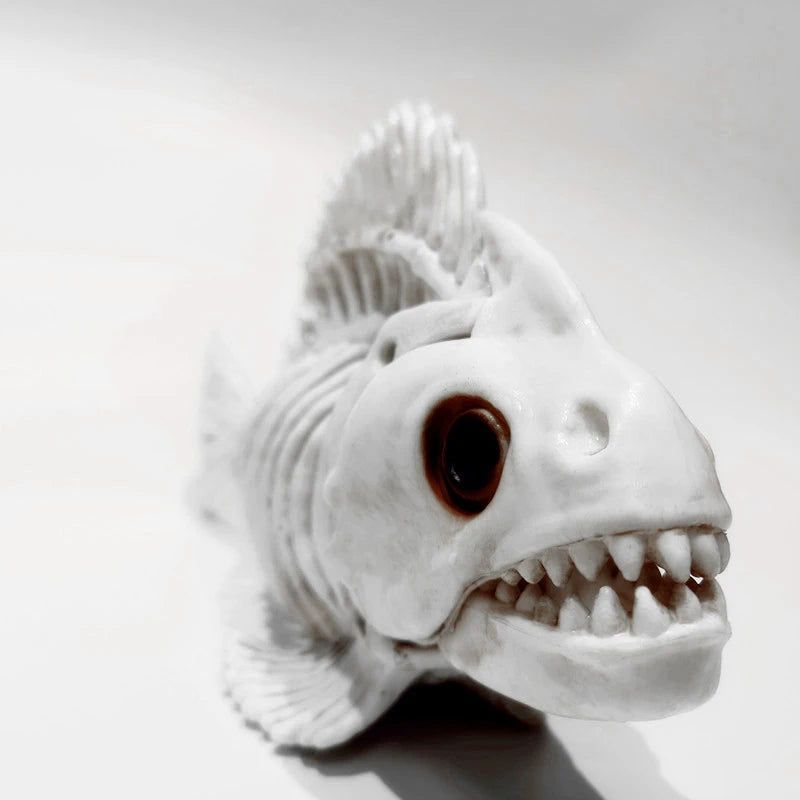 Halloween Animal Skeleton Bones Horror Fish Art Ornaments Halloween Props for Home Bedroom Decor Teaching Tool Kids Gift