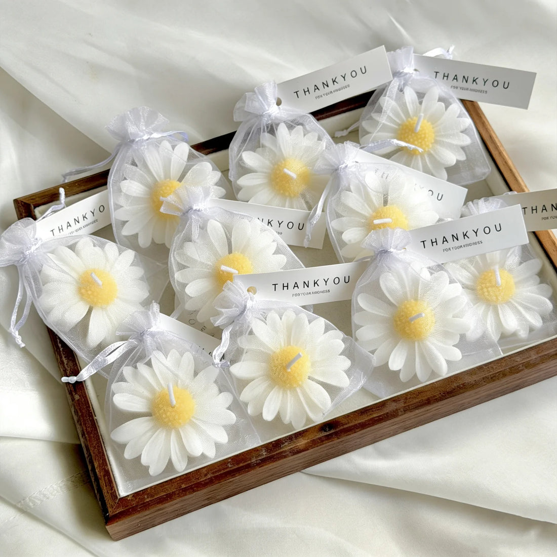 1pc/5pcs/10pcs Daisy Shaped Candles Set - Wedding Favors Gift Basket, Bridal Shower Decor, Scented Soy Wax For Home Fragrance