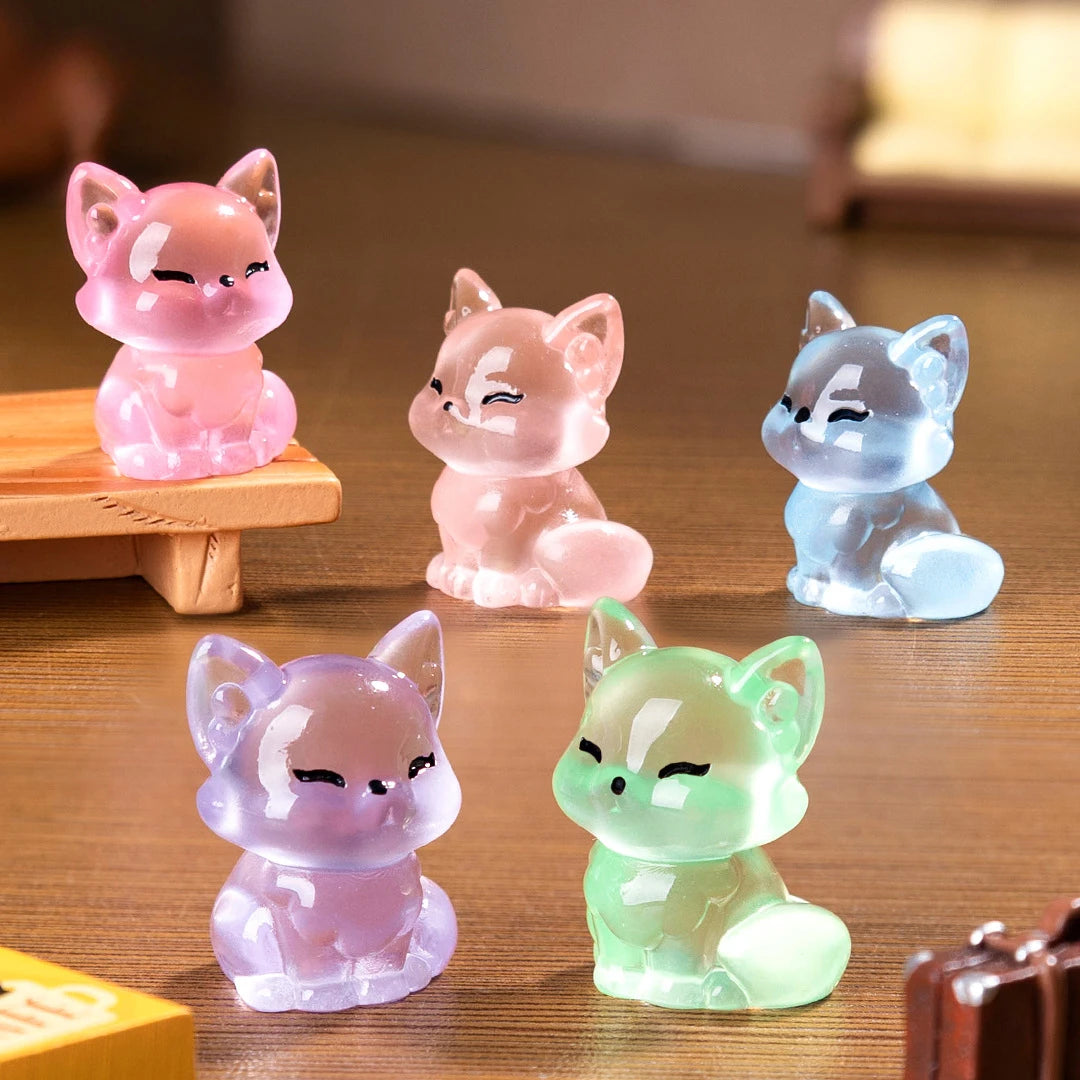 24pcs Luminous Resin Foxes Figurines Colorful Mini Cartoon Fox Decor DIY Micro Landscape Accessory Garden Ornament Resin Crafts