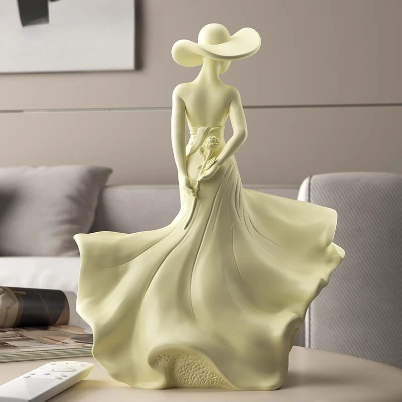 Cream Style Figure Art Ornaments High End Sculptures Home Decor Accessories