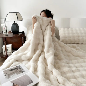 2025 new solid color imitation rabbit plush milk plush thickened thermal leisure home blanket office nap blanket, no pillowcase.