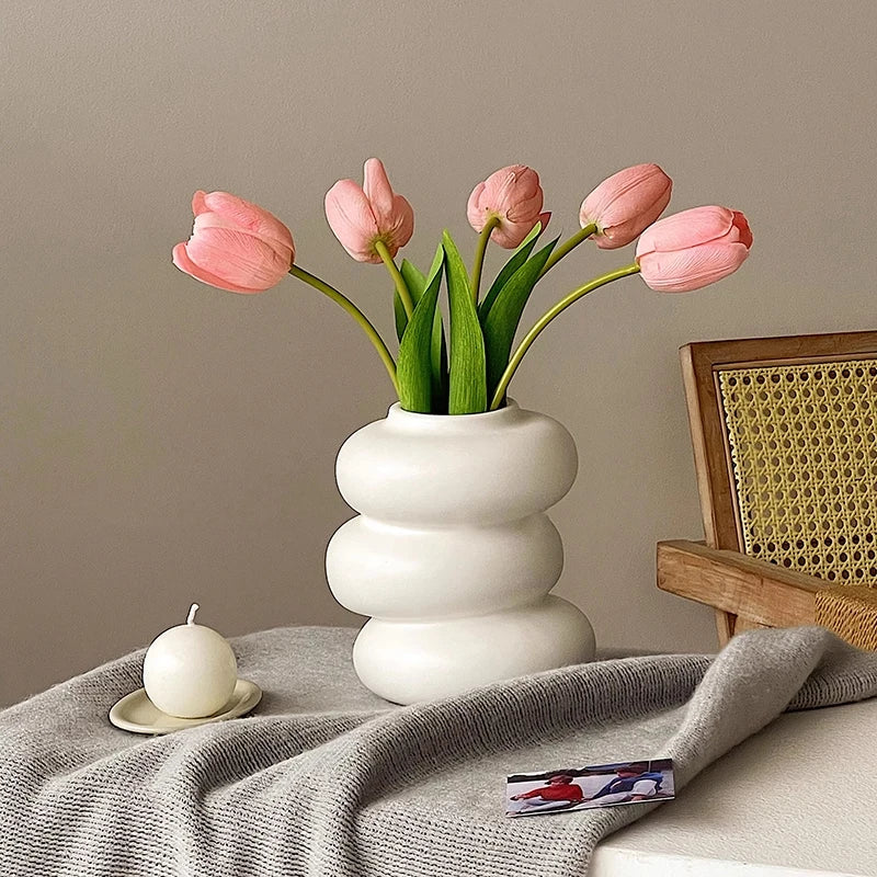 Plastic Spiral White Vase Nordic Flower Arrangement Container Imitation Creative Flower Pot Home Wedding Decoration Ornament