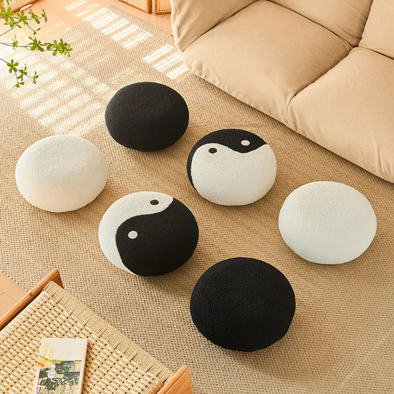 Plush Black White Round Stool Creative TaiChi Footrest Living Room Bedroom Cute Cartoon Circular Meditation Stool Home Furniture