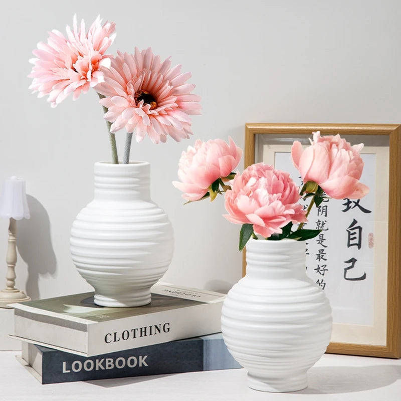 White Plastic Flower Vase Home Aesthetic Flowerpot Plant Container 
Flower Bottle Vase for Desktop Decor Interior Accessories