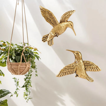 1PC, a simple golden winged flying hummingbird-shaped interior decoration wall hanging, for home wall decoration