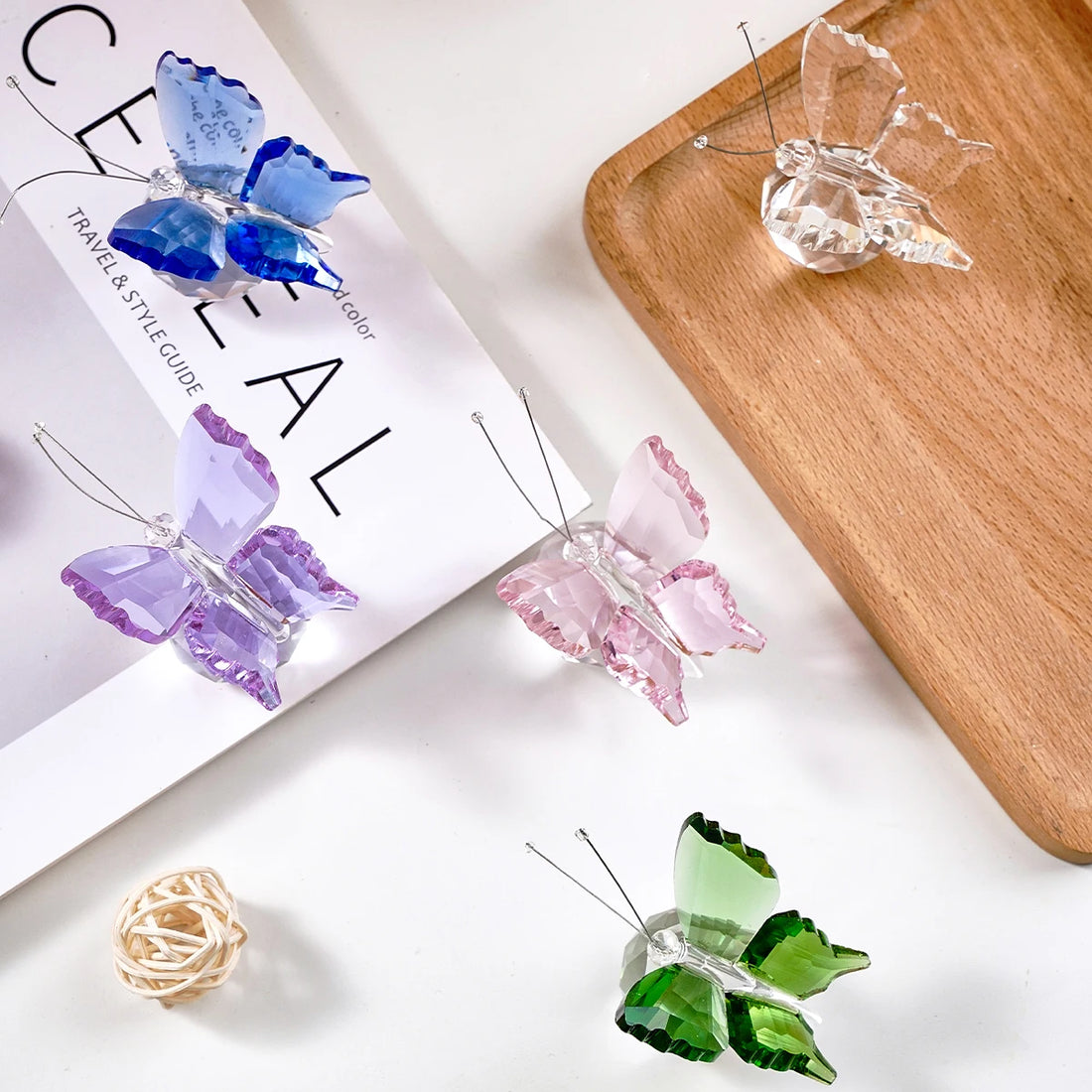 1PC, colored crystal glass butterfly, transparent glass ball base, glass butterfly handicrafts