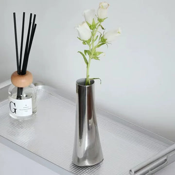 Modern Nordic Flower Vase Silver Stainless Steel Mini Vase Metal Decor Dry Artificial Flowers Bottle Home Desktop Decor Ornament
