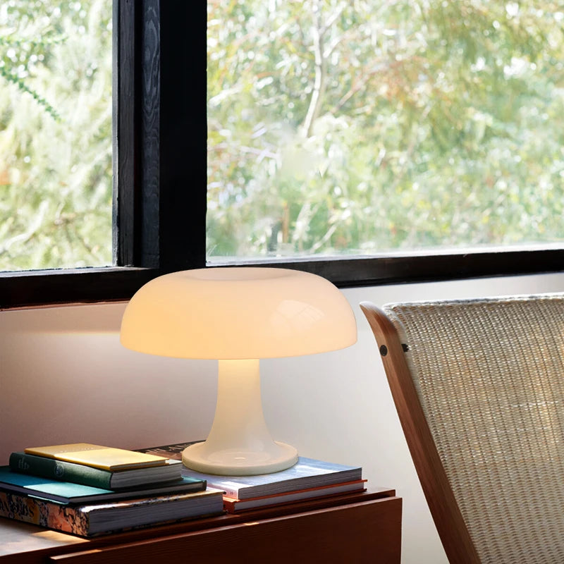 Creative Art Led Mushroom Table Lamp, Modern Minimalist Desk Lamp, USB Powered, Three-Color Lighting, Suitable for Hotel and Bedroom Lighting.