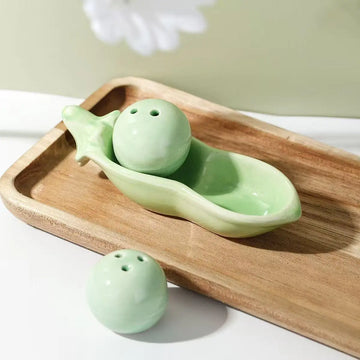 Ceramic Bean Pod Salt Pepper Shakers Set Cute Kitchen Condiment Jars Spoons Modern Dining Tableware Decorative Home Gift