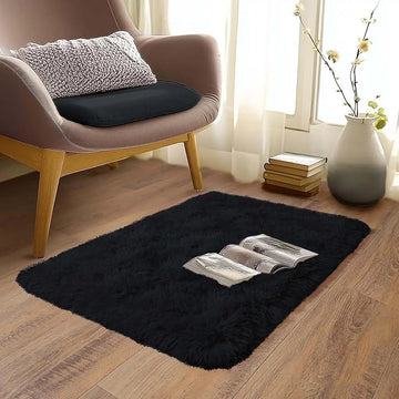 VIKAMA Small Black Area Rug - Soft Plush Children's Bedroom Bedside Rug, Indoor Entrance Welcome Mat, Home Decoration Accessory