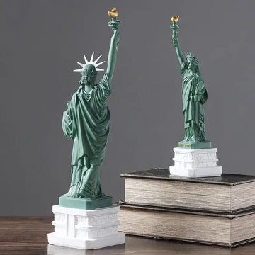 1pc Statue of Liberty Model Desk Accessories Collectibles Travel Souvenirs New York Office Home Interior Room Decoration