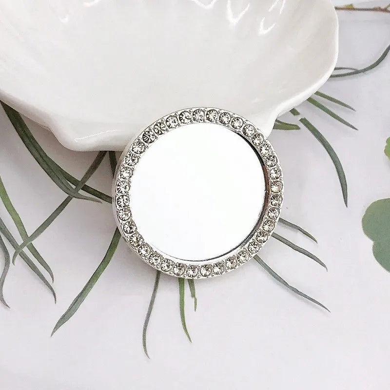 Vintage Rose Mirror Love Shape Wall Mirror Frame Dollhouse Furniture Accessories Micro Scene Decoration Photo Props