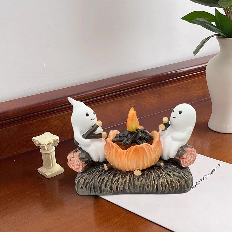 Ghost Ornament Ghost Campfire Flickering Ornament Resin Cabdleholder Funny Candlestick Halloween Decoration 2025 Festival Decor