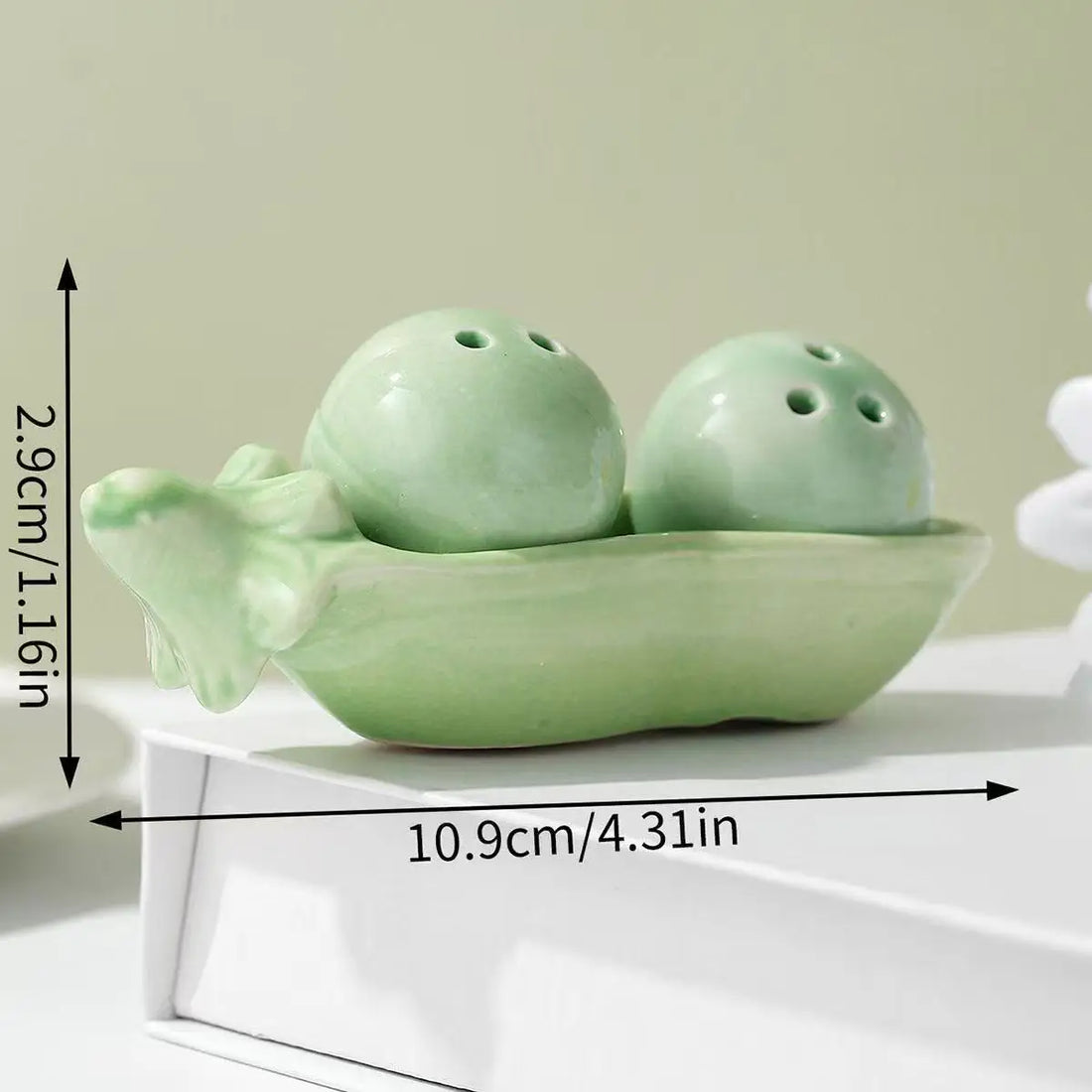 Ceramic Bean Pod Salt Pepper Shakers Set Cute Kitchen Condiment Jars Spoons Modern Dining Tableware Decorative Home Gift