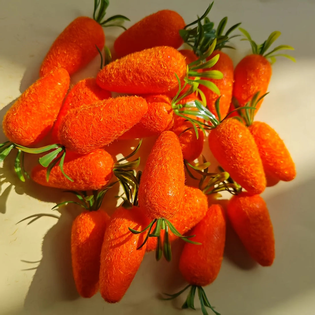 12pcs Realistic Mini Carrot Decorations Made of Felt Fabric - Ideal for Easter, Thanksgiving, Spring Celebrations And Home Decor